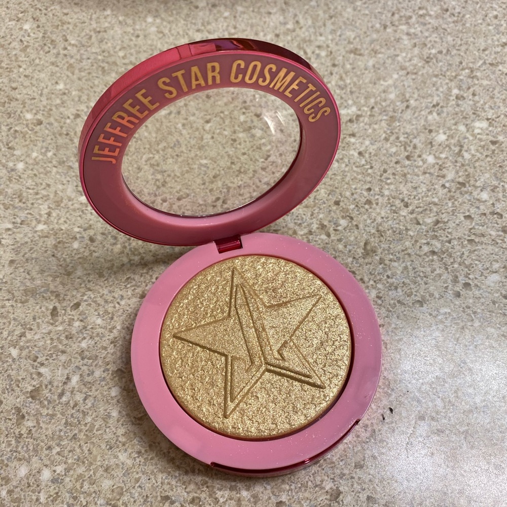 Jeffree Star supreme frost “Wet Dream”